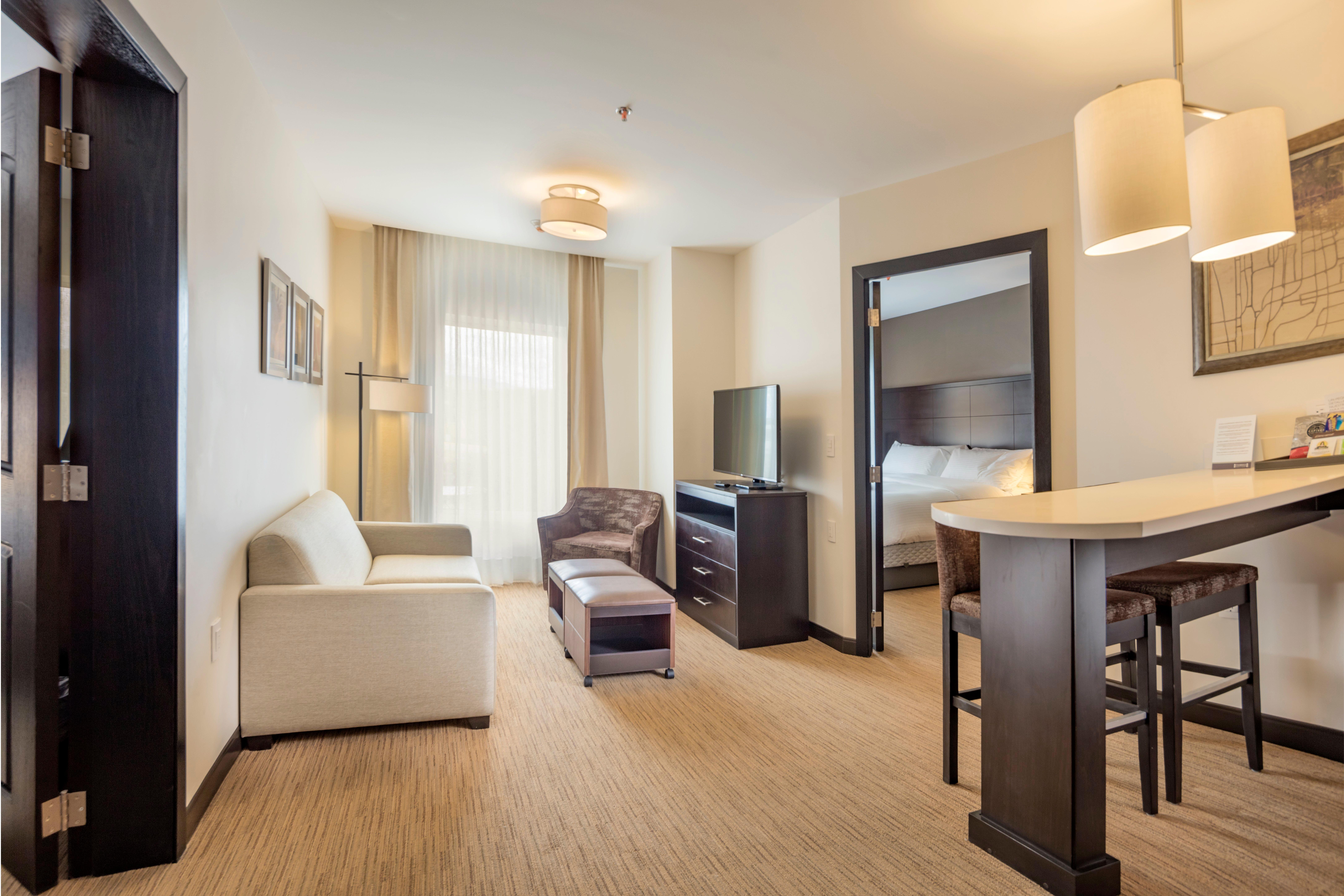 Staybridge Suites Silao By Ihg Εξωτερικό φωτογραφία